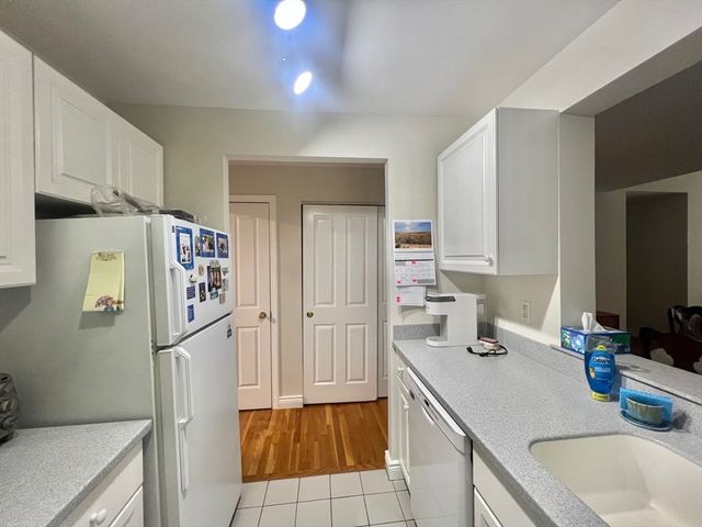 4 Charlesgate East 402, Boston, MA 02115