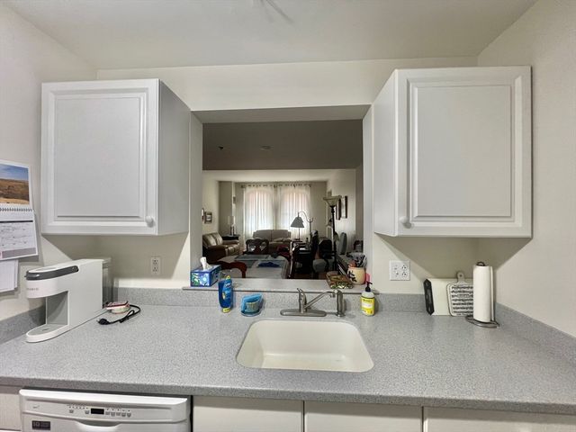 4 Charlesgate East 402, Boston, MA 02115