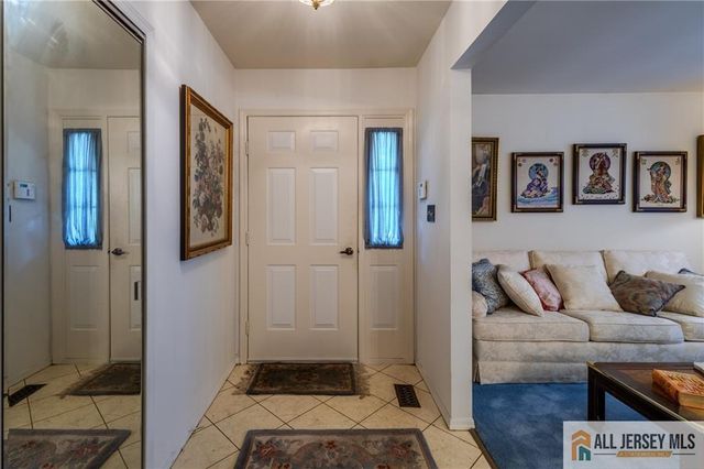 4 Martin Van Buren Drive B, Monroe, NJ 08831