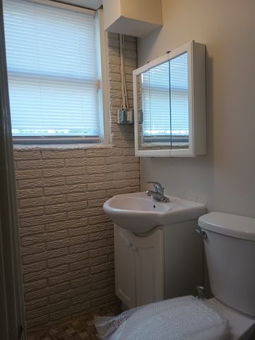 22223 Navaho Avenue, Sauk Village, IL 60411