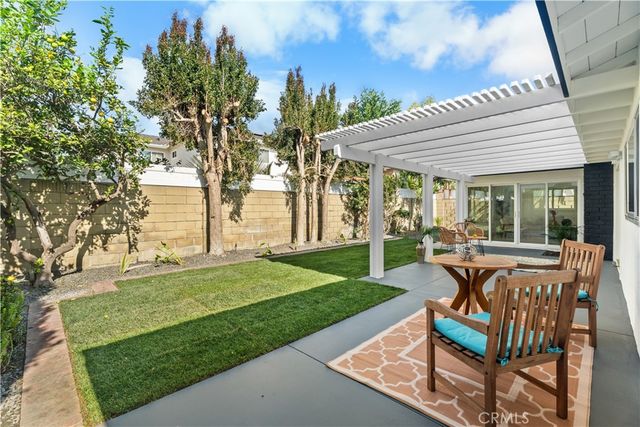 6821 Loyola Drive, Huntington Beach, CA 92647
