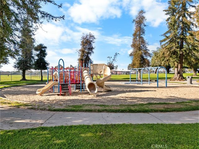 6821 Loyola Drive, Huntington Beach, CA 92647