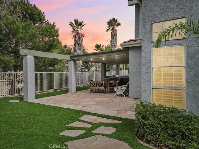 901 Clearwood Avenue, Riverside, CA 92506