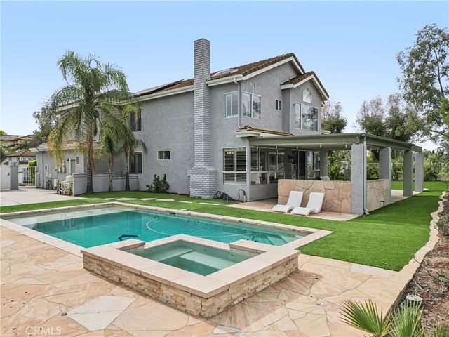 901 Clearwood Avenue, Riverside, CA 92506