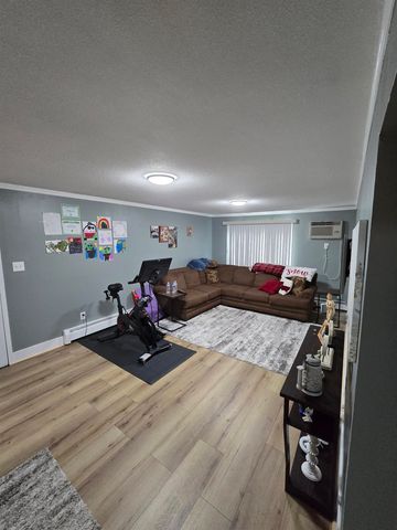 3 Pembroke Dr Unit 17, Derry, NH 03038