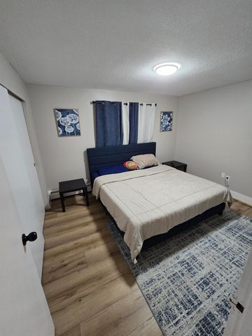 3 Pembroke Dr Unit 17, Derry, NH 03038