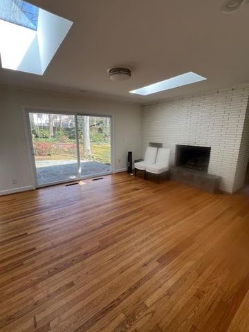 274 Land O Lakes Court NE, Atlanta, GA 30342