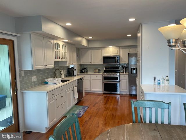 10 STACY CT, Ocean Pines, MD 21811