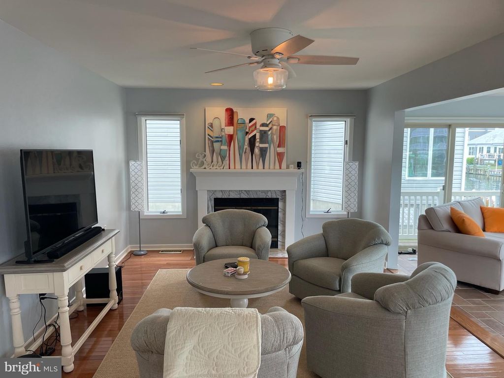 Image 24 of property listing at 10 STACY CT, Ocean Pines, MD 21811