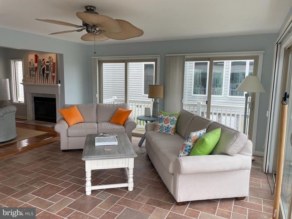 Image 28 of property listing at 10 STACY CT, Ocean Pines, MD 21811