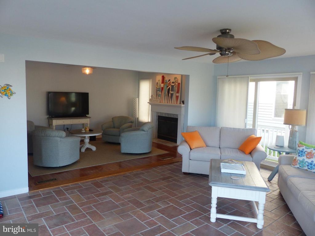 Image 30 of property listing at 10 STACY CT, Ocean Pines, MD 21811