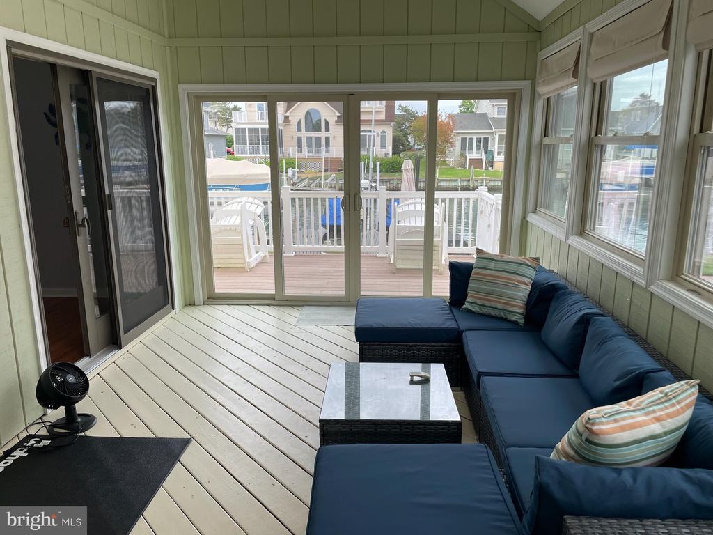 Image 33 of property listing at 10 STACY CT, Ocean Pines, MD 21811