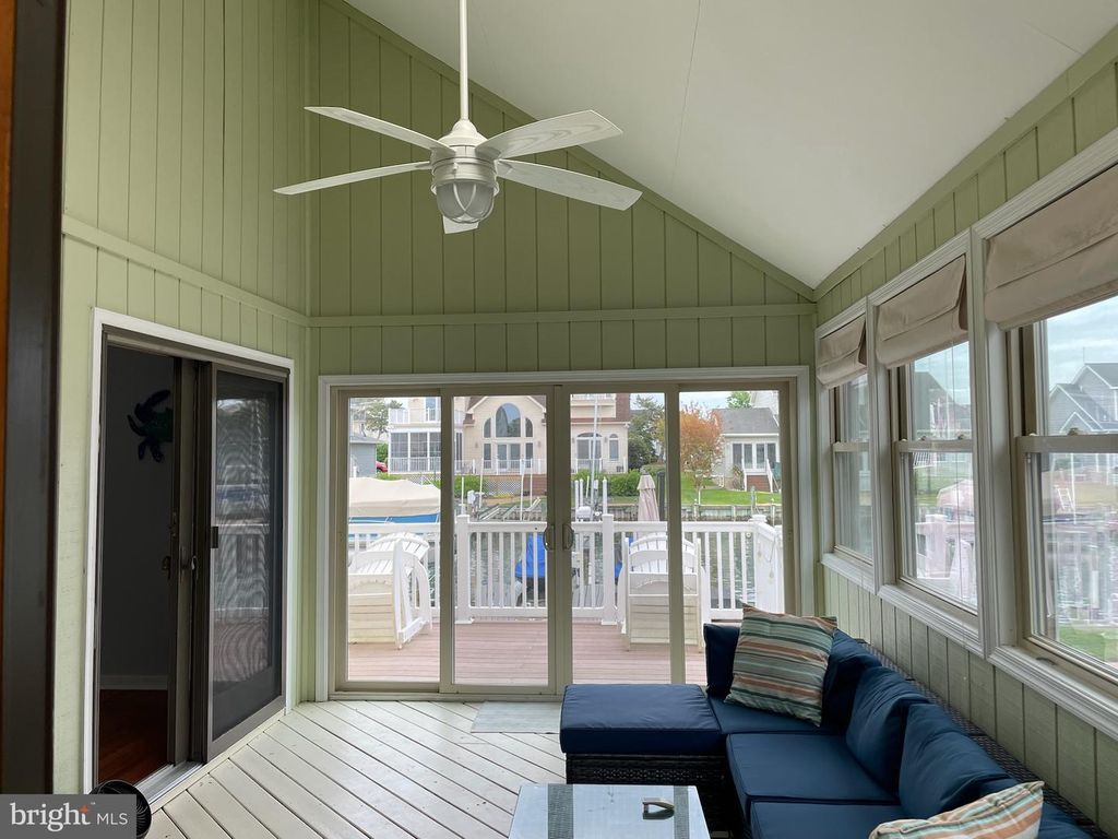 Image 34 of property listing at 10 STACY CT, Ocean Pines, MD 21811