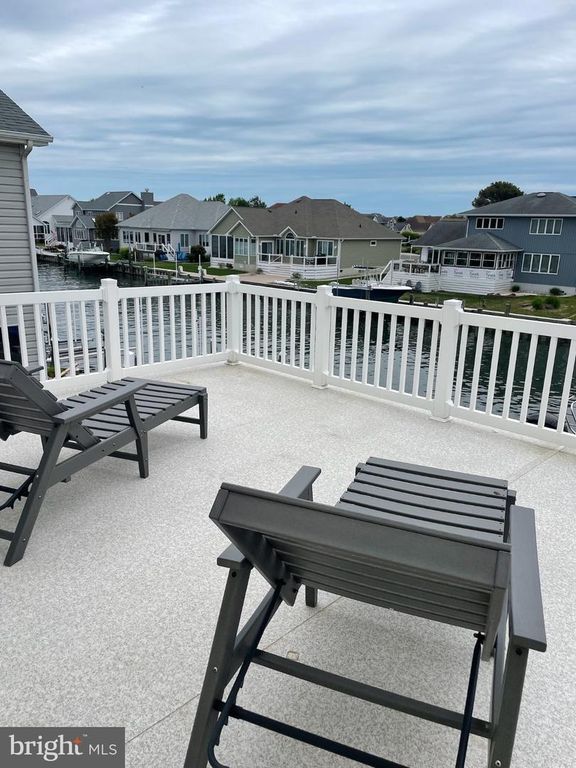 Image 40 of property listing at 10 STACY CT, Ocean Pines, MD 21811