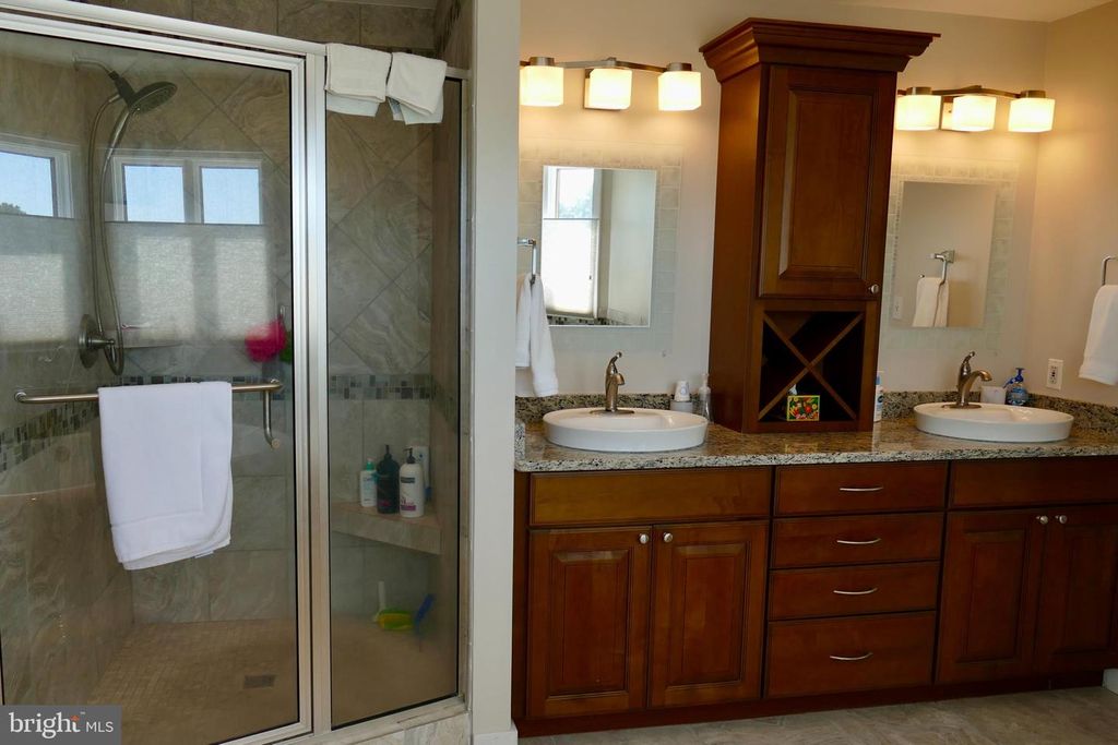 Image 43 of property listing at 10 STACY CT, Ocean Pines, MD 21811