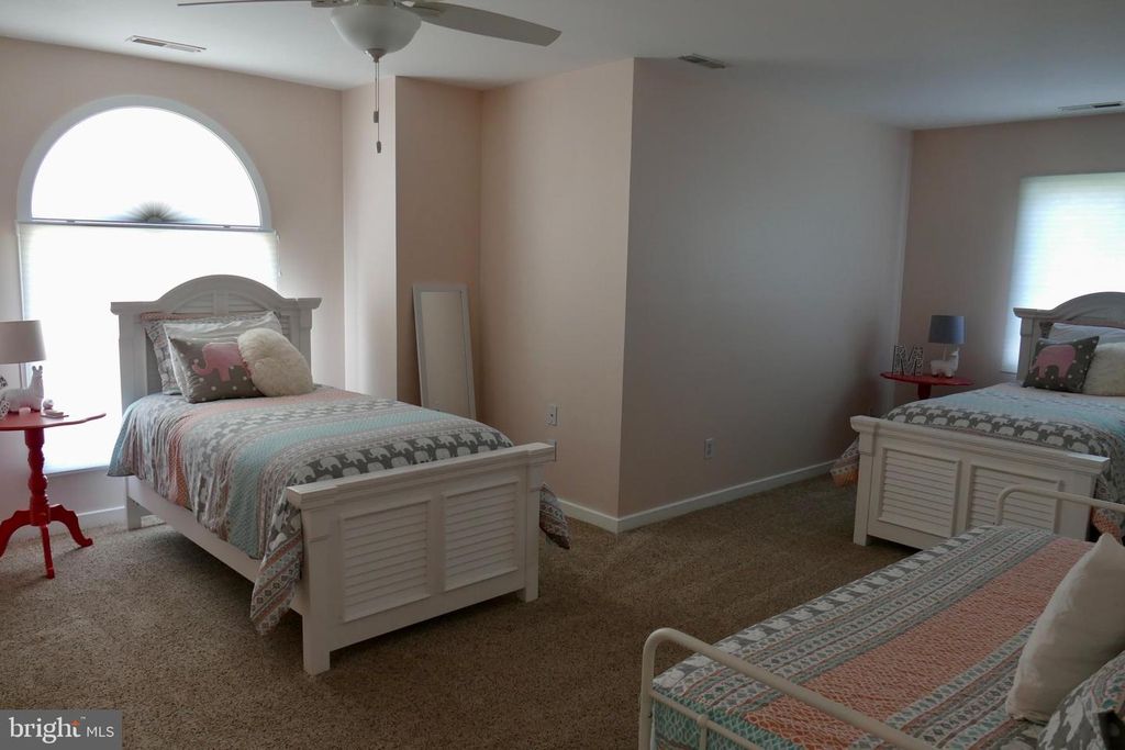 Image 67 of property listing at 10 STACY CT, Ocean Pines, MD 21811