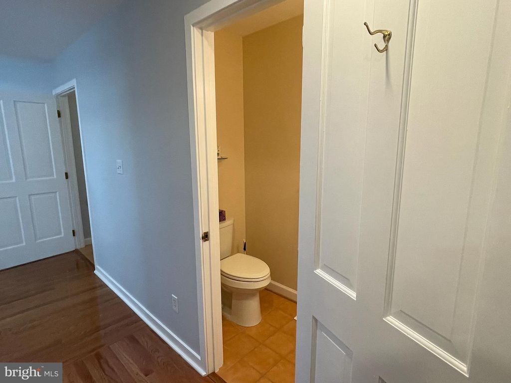 Image 78 of property listing at 10 STACY CT, Ocean Pines, MD 21811