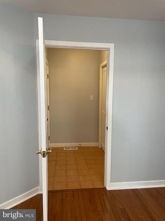 Image 80 of property listing at 10 STACY CT, Ocean Pines, MD 21811
