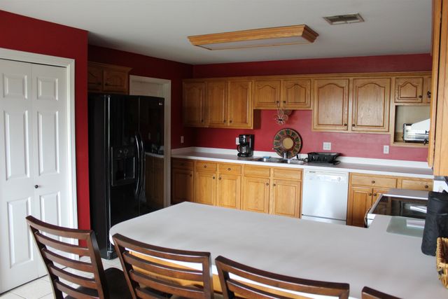 301 Aspen Dr, Raceland, LA 70394