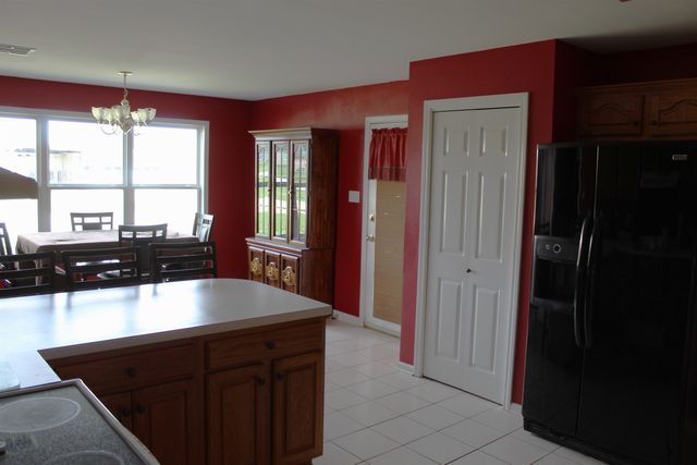 301 Aspen Dr, Raceland, LA 70394