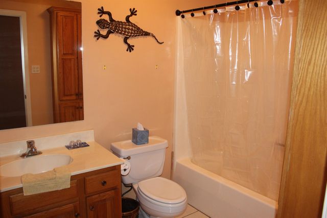 301 Aspen Dr, Raceland, LA 70394