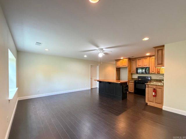300 Crestview Drive, Hot Springs, AR 71913