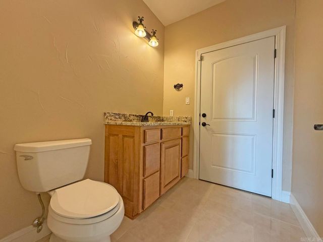 300 Crestview Drive, Hot Springs, AR 71913