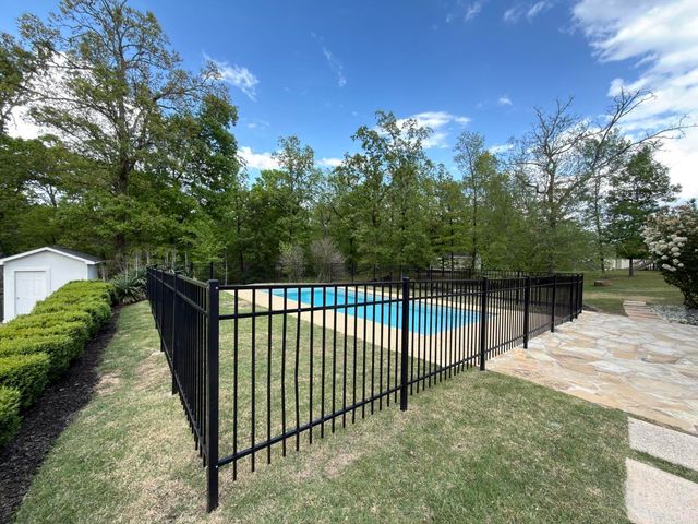 300 Crestview Drive, Hot Springs, AR 71913
