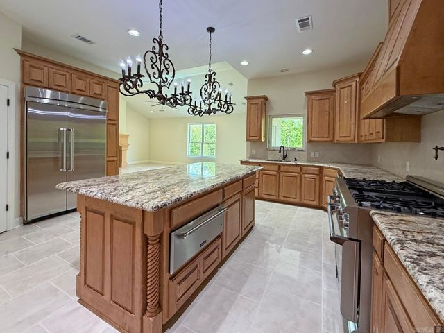 300 Crestview Drive, Hot Springs, AR 71913