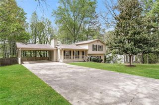 2560 Bluffton Road, Buford, GA 30519