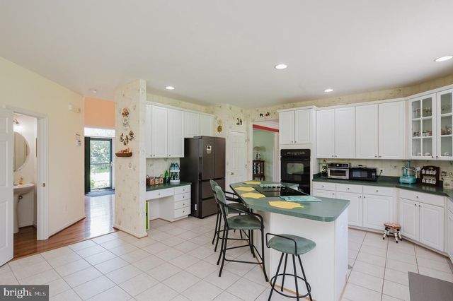 3805 DEVONSHIRE RD, Hampstead, MD 21074