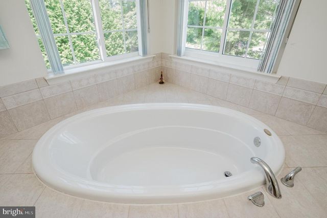 3805 DEVONSHIRE RD, Hampstead, MD 21074