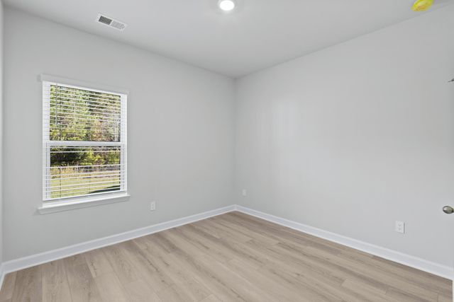 8226 Essence Dr., Longs, SC 29568