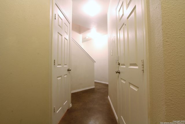 10711 Mathom Lndg Apt 4, Universal City, TX 78148