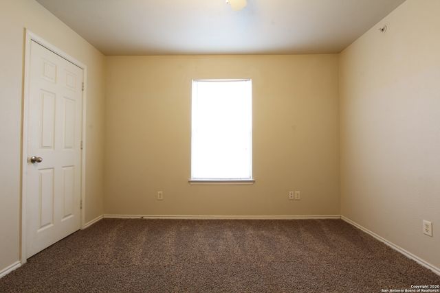 10711 Mathom Lndg Apt 4, Universal City, TX 78148