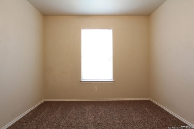 10711 Mathom Lndg Apt 4, Universal City, TX 78148