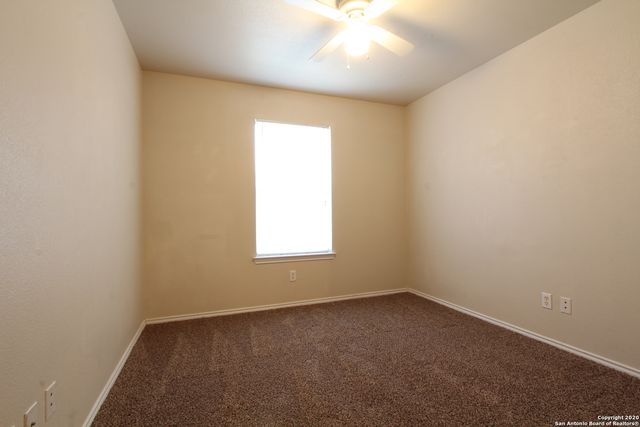 10711 Mathom Lndg Apt 4, Universal City, TX 78148