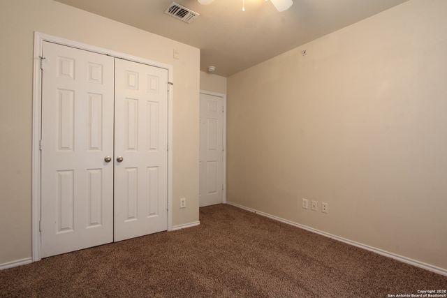 10711 Mathom Lndg Apt 4, Universal City, TX 78148