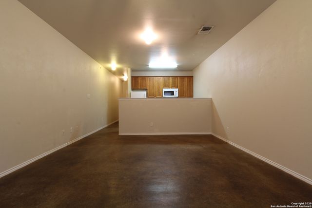 10711 Mathom Lndg Apt 4, Universal City, TX 78148
