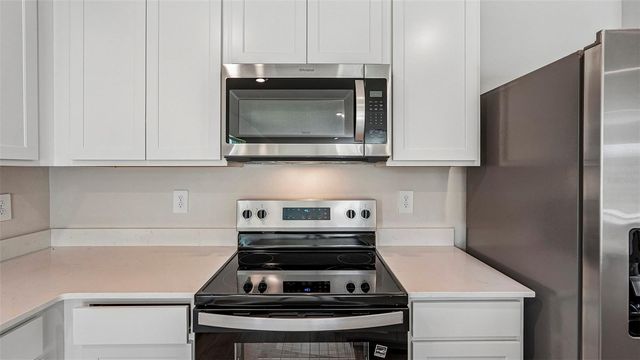 10420 CURVING CREEK LOOP, Parrish, FL 34219