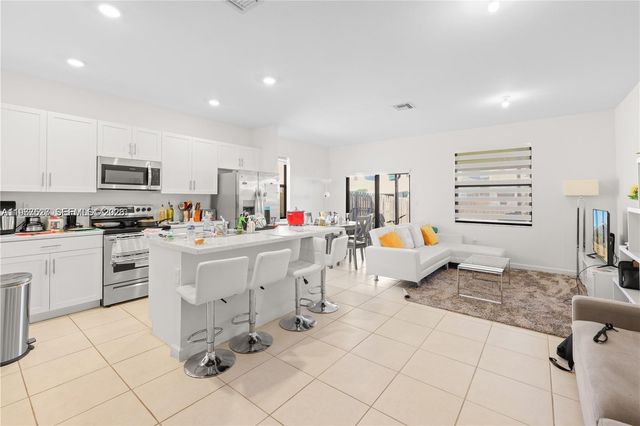 25449 SW 108th Ct 0, Homestead, FL 33032