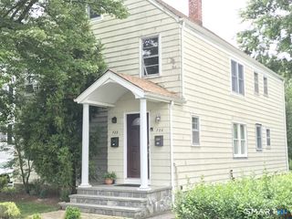 720 Knapps Highway, Fairfield, CT 06825