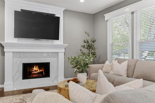 13013 Bond Street, Overland Park, KS 66213