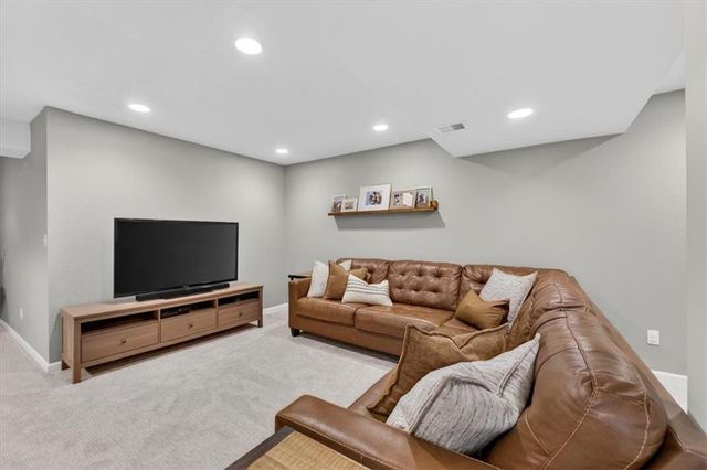 13013 Bond Street, Overland Park, KS 66213