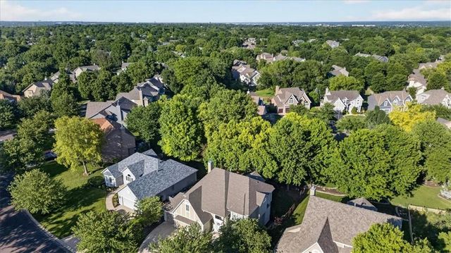 13013 Bond Street, Overland Park, KS 66213