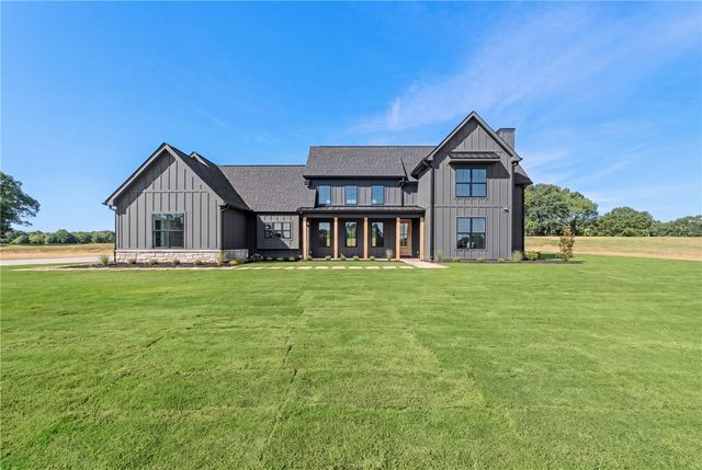 744 Garrison Road, Pelzer, SC 29669