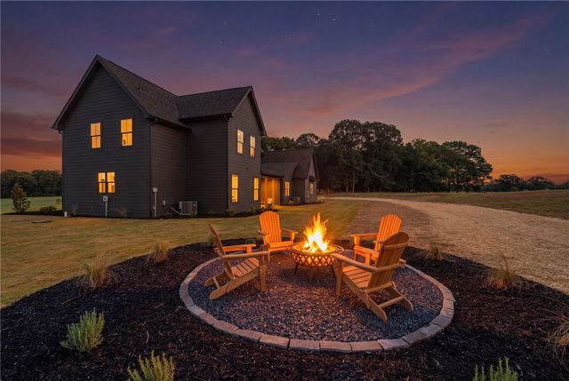 744 Garrison Road, Pelzer, SC 29669