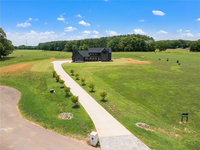 744 Garrison Road, Pelzer, SC 29669