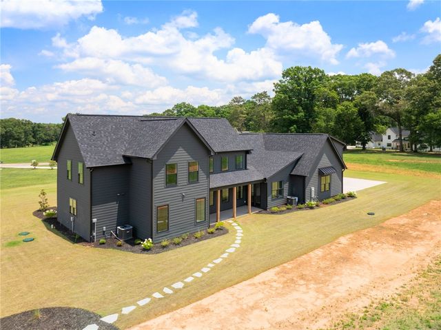 744 Garrison Road, Pelzer, SC 29669