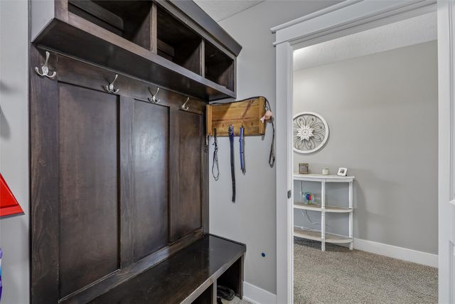 521 Shiloh Rose Parkway NW, Bondurant, IA 50035